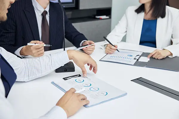 车辆未年审违反什么法律